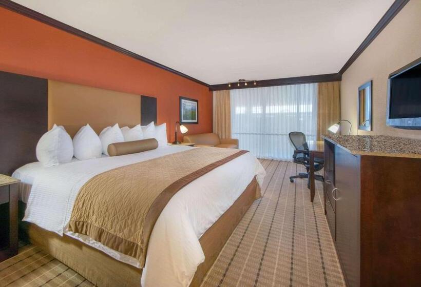 Wyndham Garden Oklahoma City Hotel & Conference Ctr Near Airport, Fairgrounds Paycom & I40