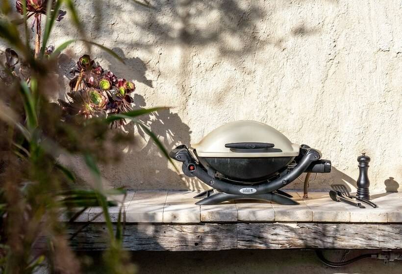 160 Steps From Yallingup Beach