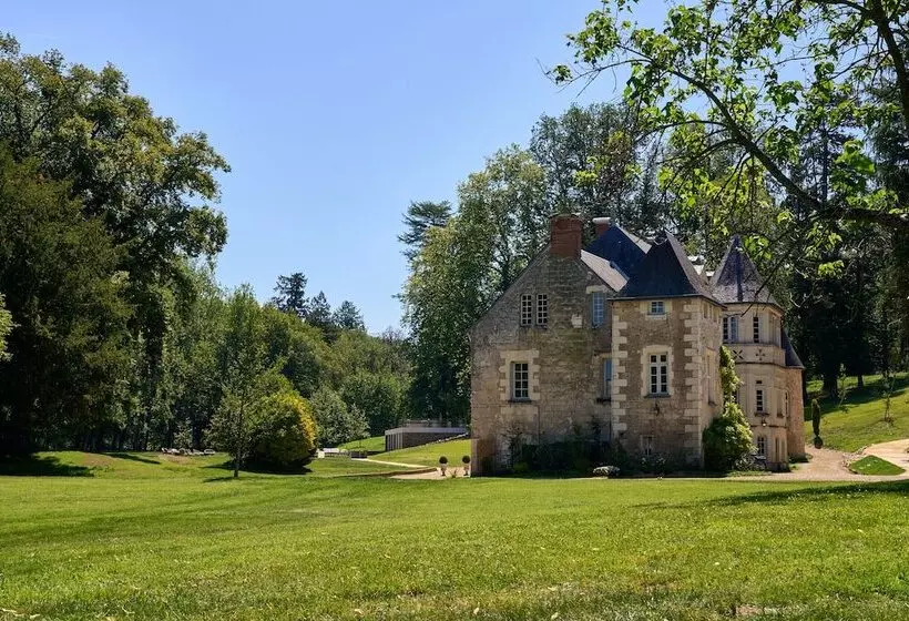 Aamiaismajoitus (B&B) Domaine De La Commanderie De Ballan