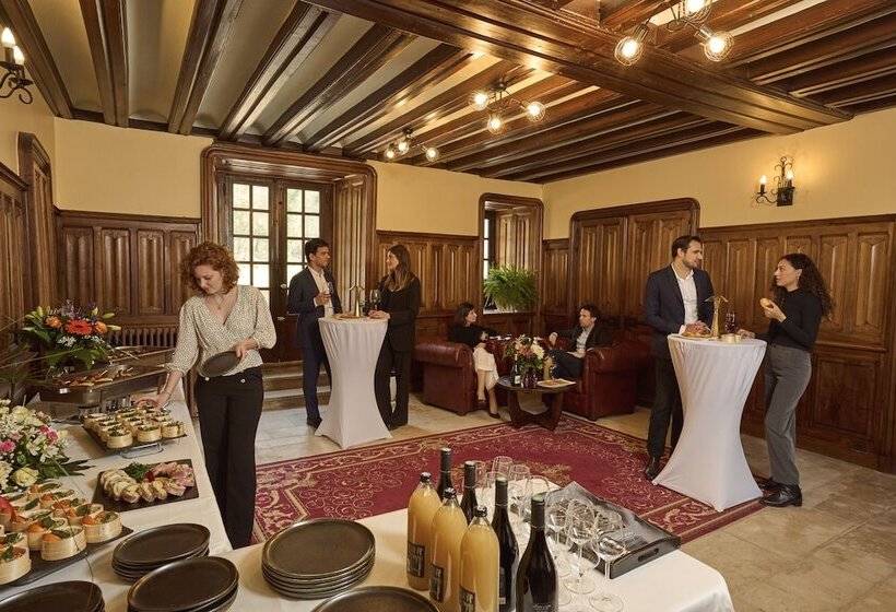 צימר Domaine De La Commanderie De Ballan