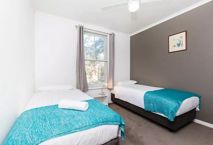Kayla, 2bdr Southbank Apartment