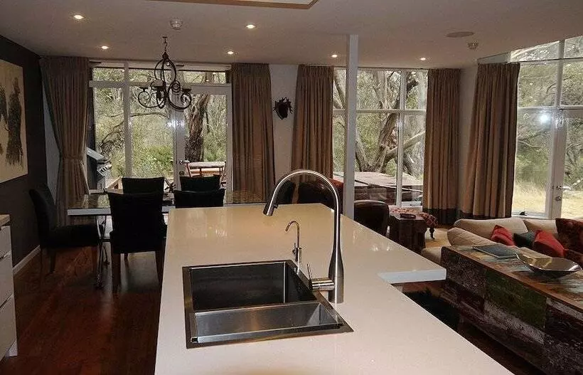 Treehouse