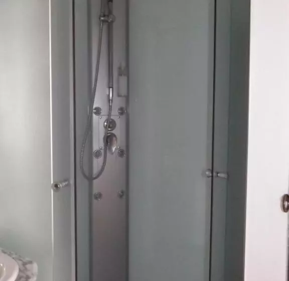 Hotelli Hôtel Le Carnon