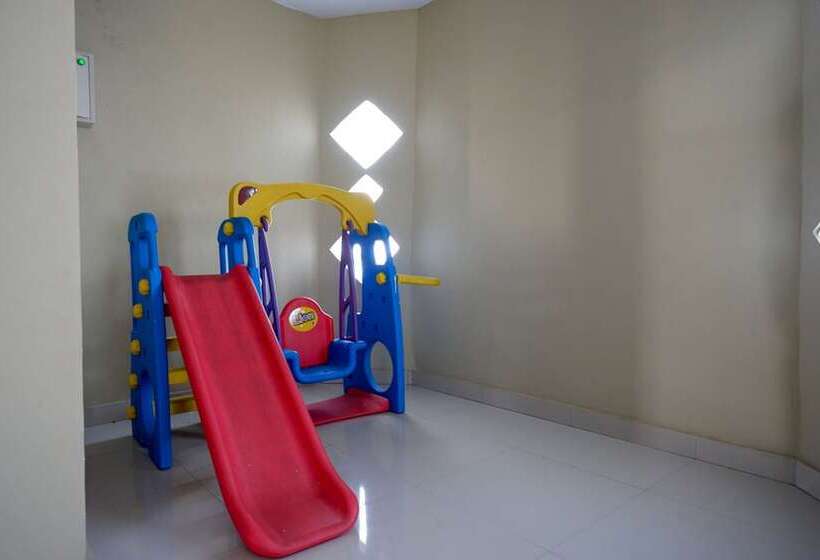 Hotel Reddoorz Syariah At Jalan Jenderal Sudirman Palopo