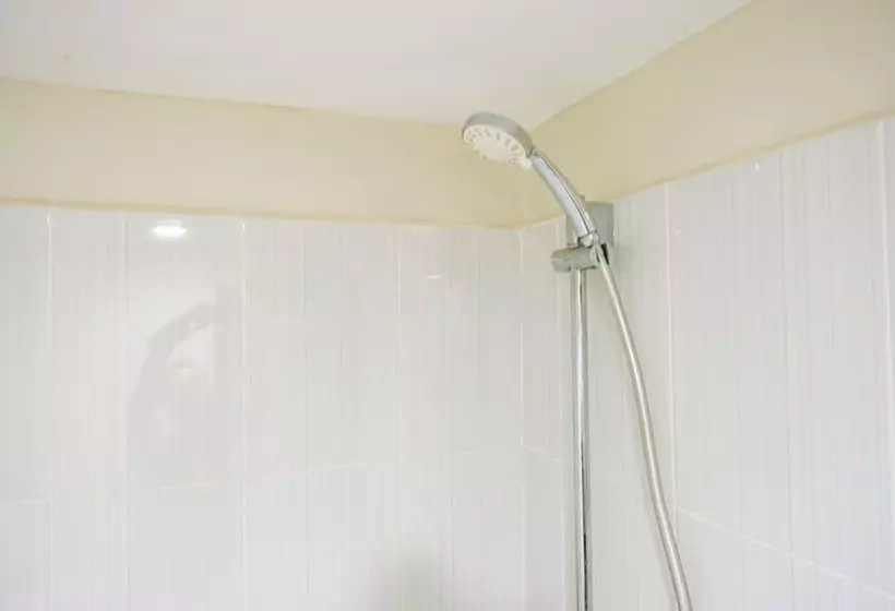 Hotelli Reddoorz Syariah At Jalan Jenderal Sudirman Palopo