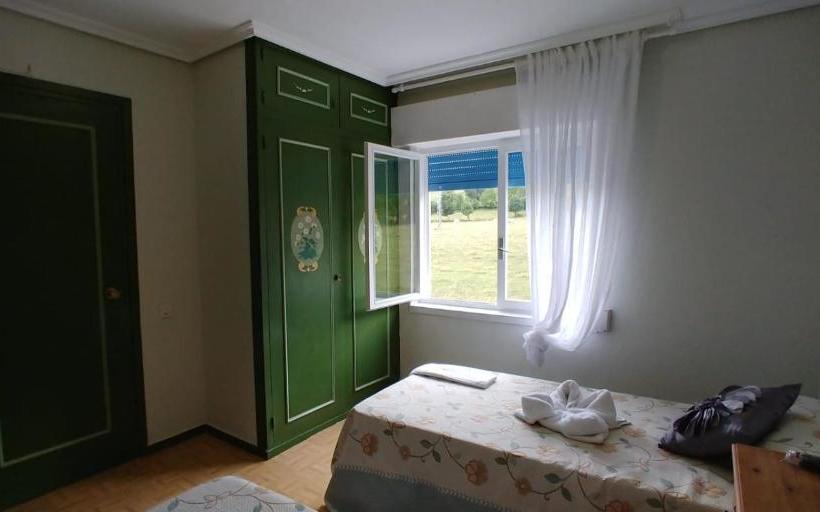 호텔 Hostal & Restaurante Miralpas