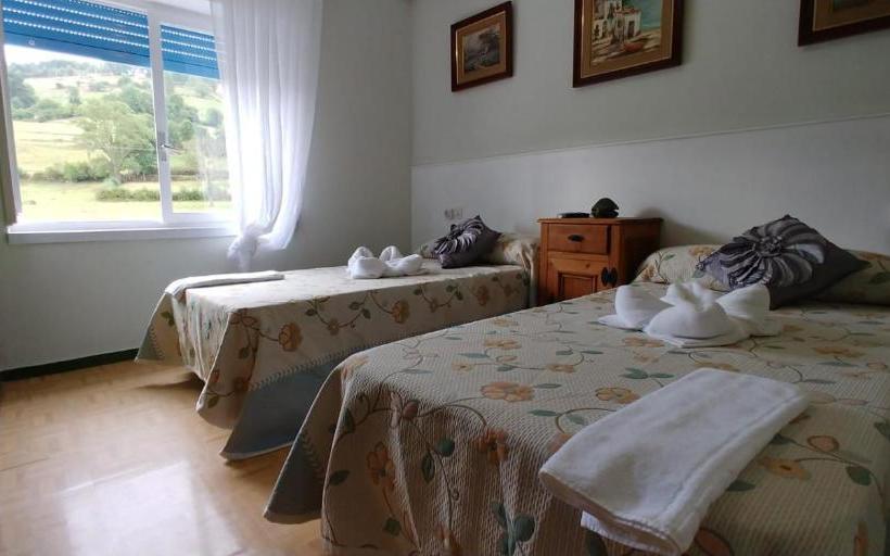 호텔 Hostal & Restaurante Miralpas