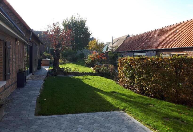 住宿加早餐  Chambres D Hôtes L Aubaine Avec Jacuzzi