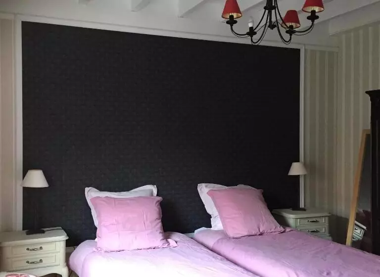 ベッドアンドブレックファースト Chambres D Hôtes L Aubaine Avec Jacuzzi