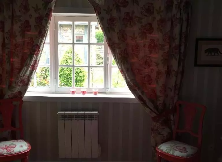 ベッドアンドブレックファースト Chambres D Hôtes L Aubaine Avec Jacuzzi