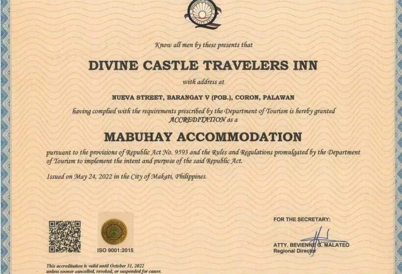 Hotelli Divine Castle Travelers Inn