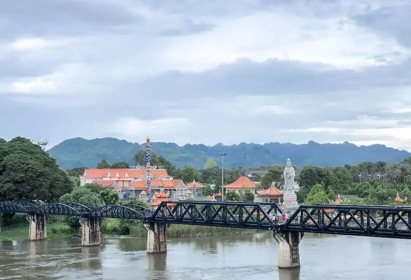 هتل Monaz River Kwai Kanchanaburi