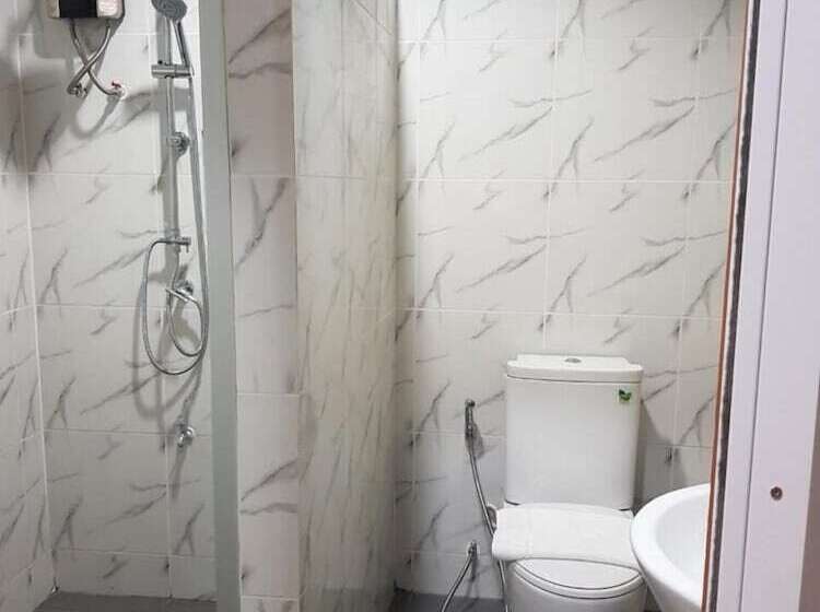 فندق Monaz River Kwai Kanchanaburi