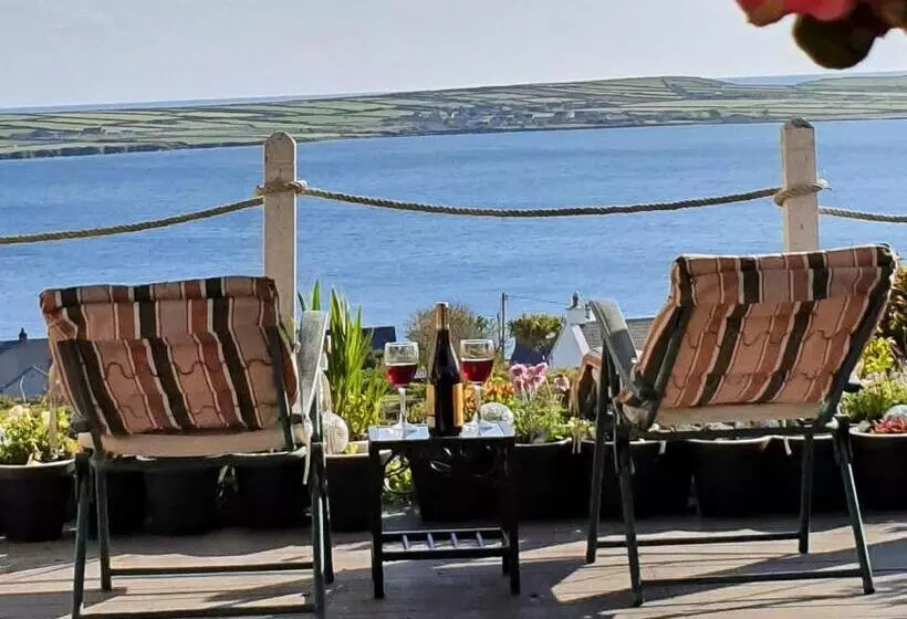 The Plough B&b
