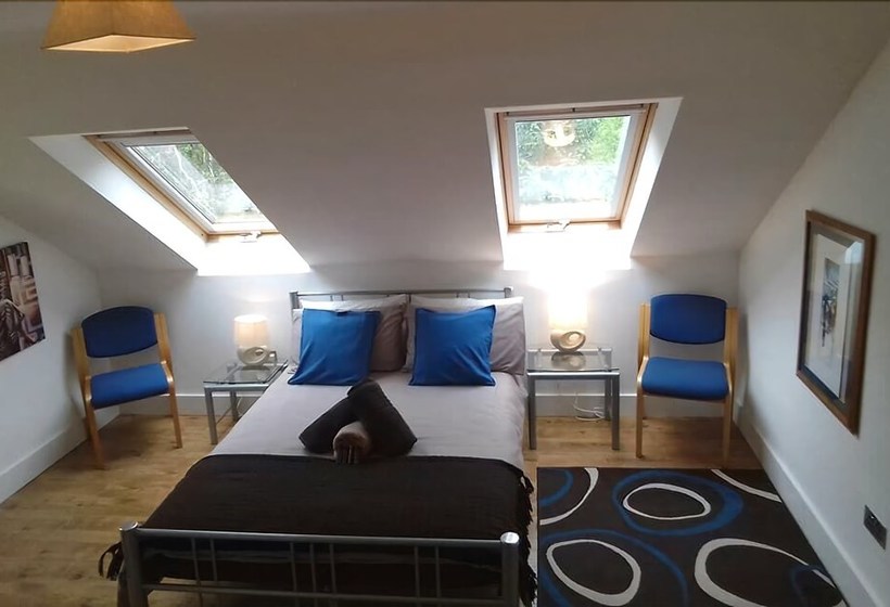 펜션 Coill Maher Lake House