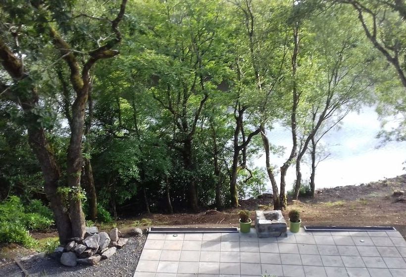 펜션 Coill Maher Lake House