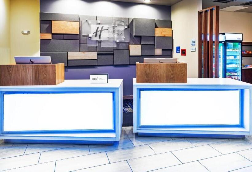 فندق Holiday Inn Express & Suites Houston N Downtown, An Ihg