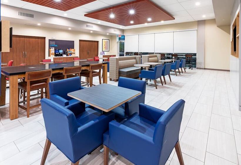 فندق Holiday Inn Express & Suites Houston N Downtown, An Ihg