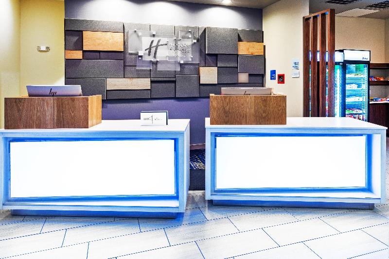 فندق Holiday Inn Express & Suites Houston N Downtown, An Ihg