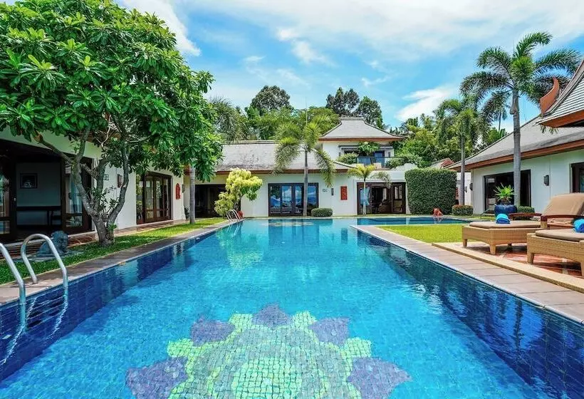 Miskawaan Beachfront Villas