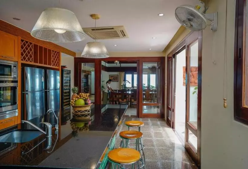 Miskawaan Beachfront Villas
