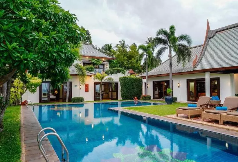 Miskawaan Beachfront Villas