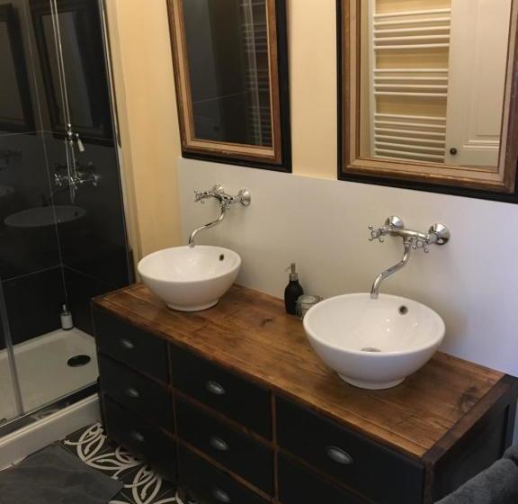 بنسيون De La Chambre Au Jardin