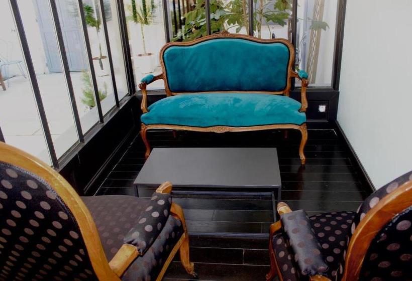 بنسيون De La Chambre Au Jardin