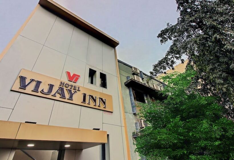 בית מלון כפרי Treebo Trip Vijay Inn