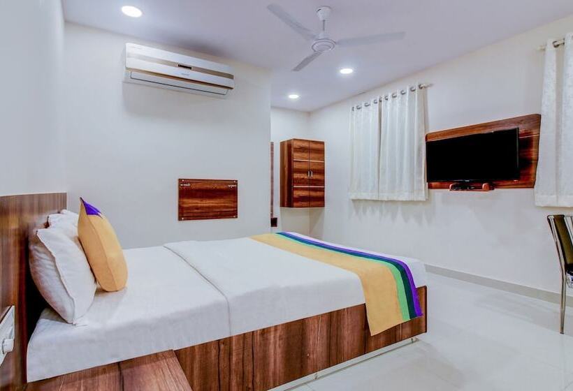 בית מלון כפרי Treebo Trip Vijay Inn