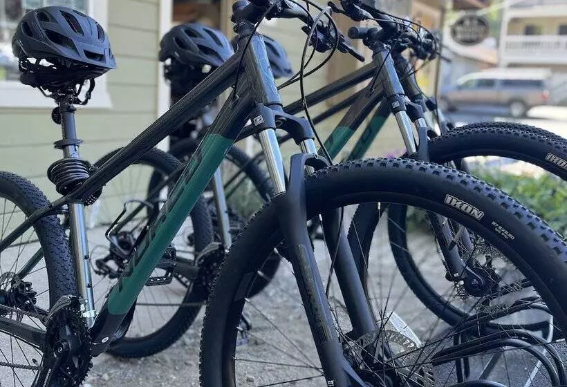 Hotelli Yosemite Basecamp