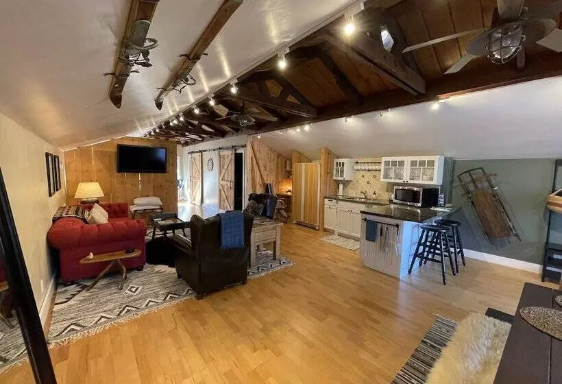 Hotelli Yosemite Basecamp