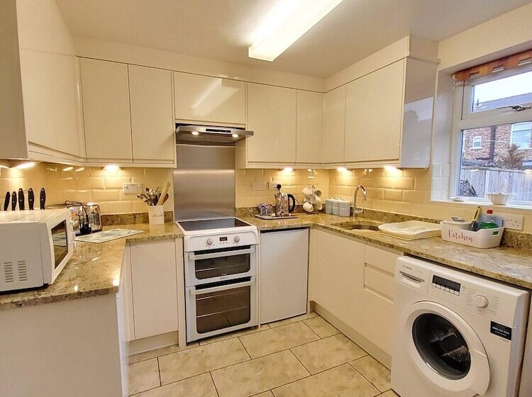 Saltburn Holidays Jasmine Cottage