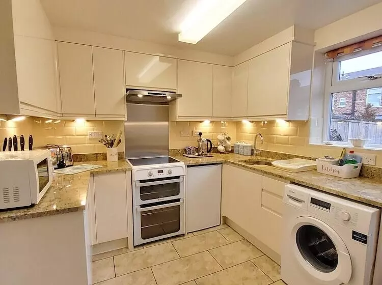 Saltburn Holidays Jasmine Cottage