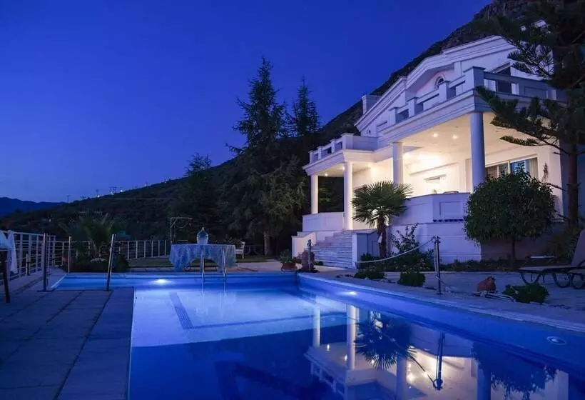 Beachside Bliss   Luxury Sanctuary & Private Pool