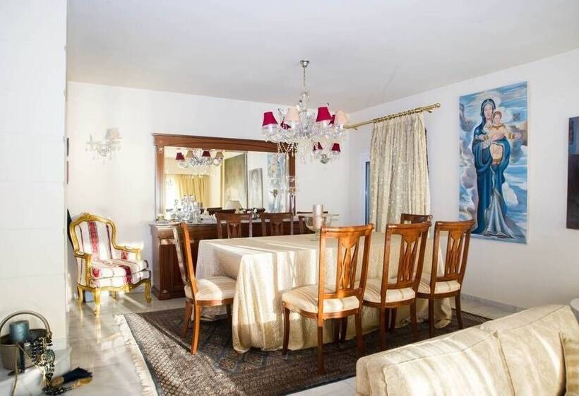 Beachside Bliss   Luxury Sanctuary & Private Pool