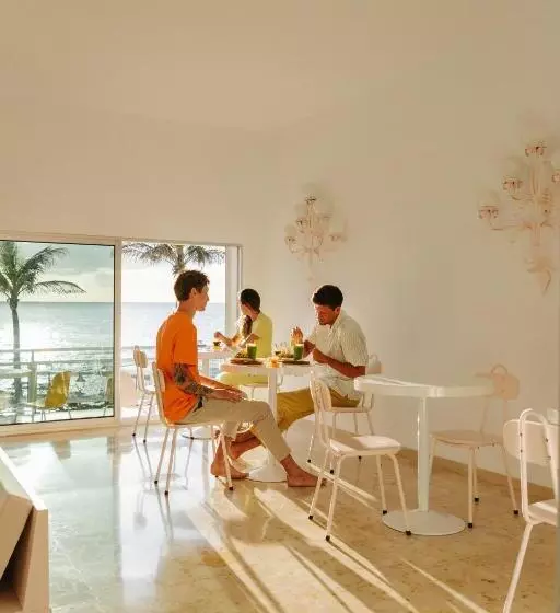 Aamiaismajoitus (B&B) Punta Paradiso