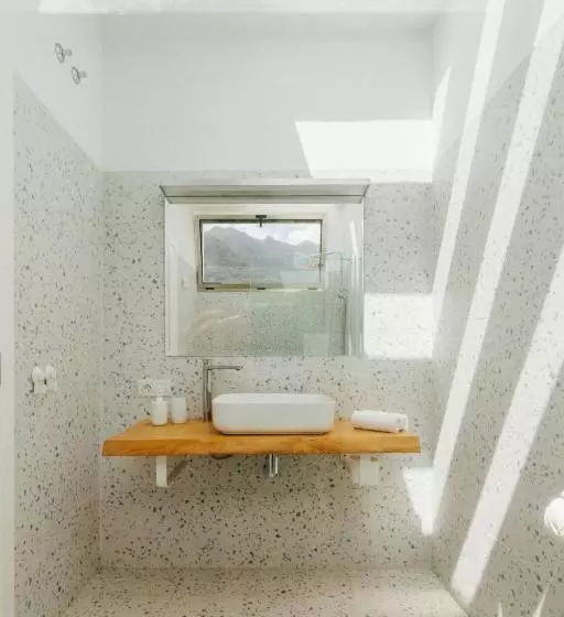 Aamiaismajoitus (B&B) Punta Paradiso