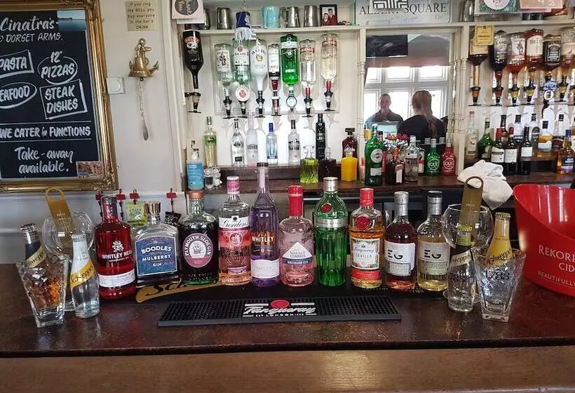 簡易ホテル Dorset Arms
