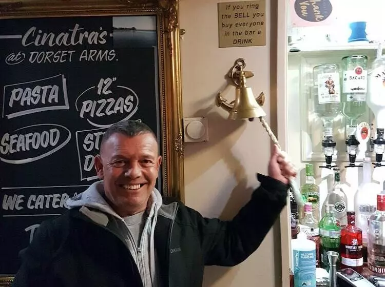 簡易ホテル Dorset Arms