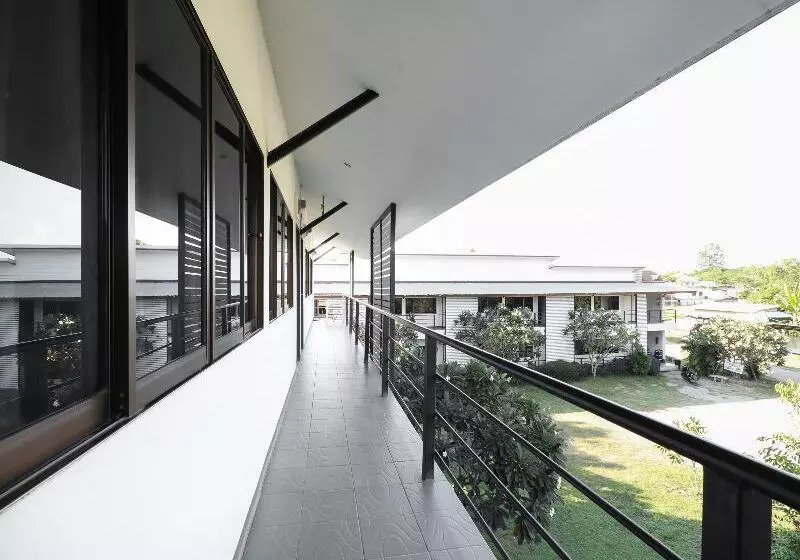 ホテル Dnk Baan Suan