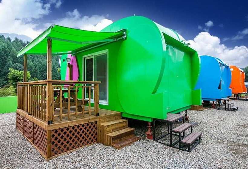 فندق Gapyeong Animal Caravan Pension