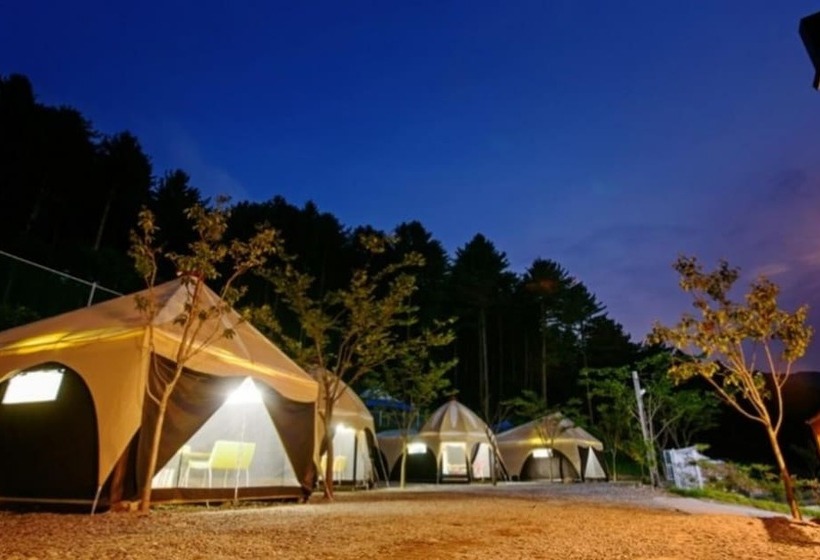 호텔 Gapyeong Animal Caravan Pension