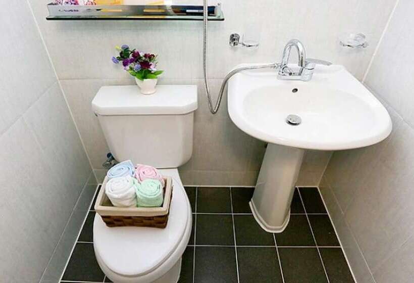 Отель Gapyeong Animal Caravan Pension