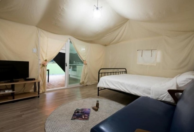 Отель Gapyeong Animal Caravan Pension