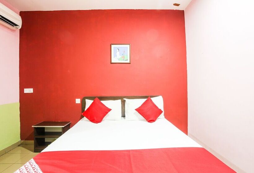 בית מלון כפרי Siswa By Oyo Rooms