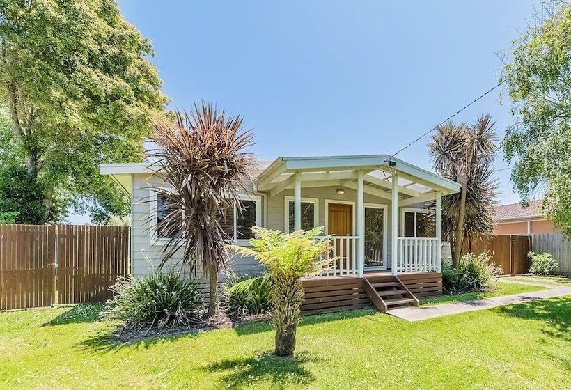 Loch Retreat  550m To Town