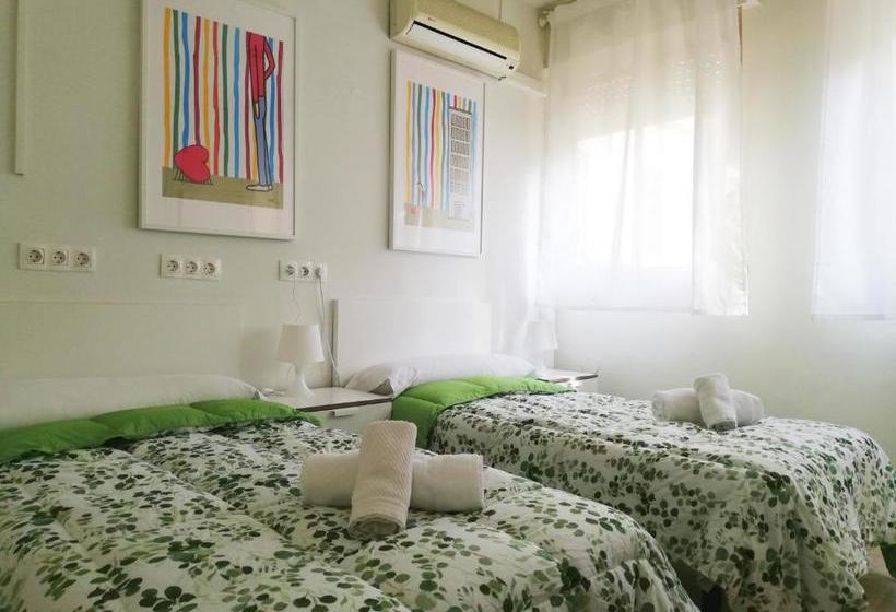 هاستل Residencia El Realejo