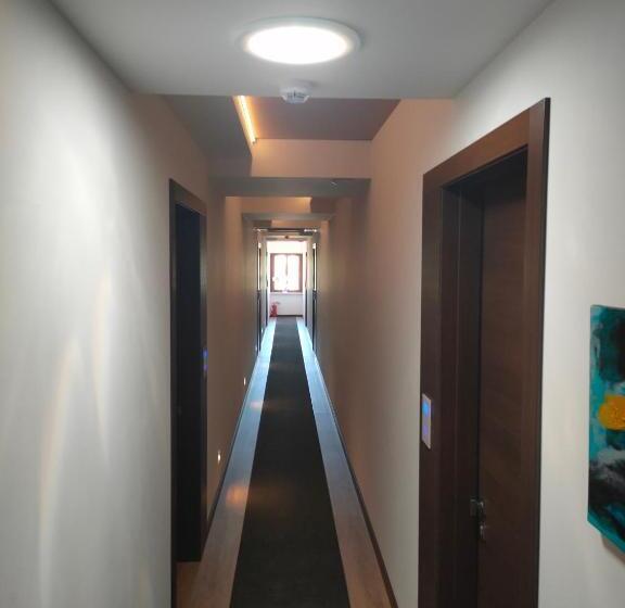 فندق Albergo Baschera