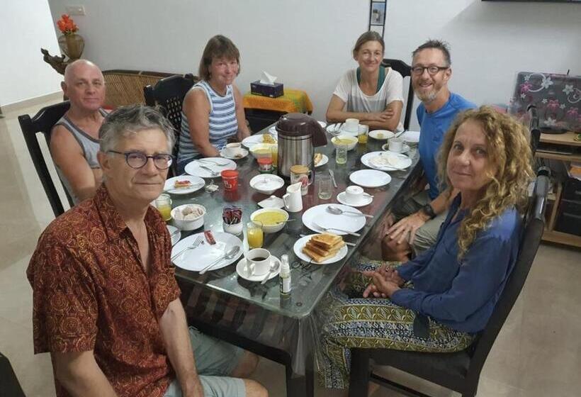 Bed and Breakfast Snehatheeram Homestay